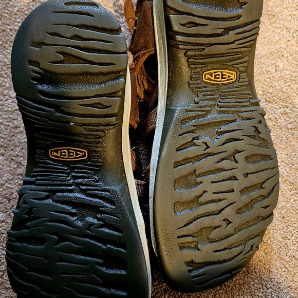 Keen Women Whisper Sandals (Preowned) - Picture 4 of 10